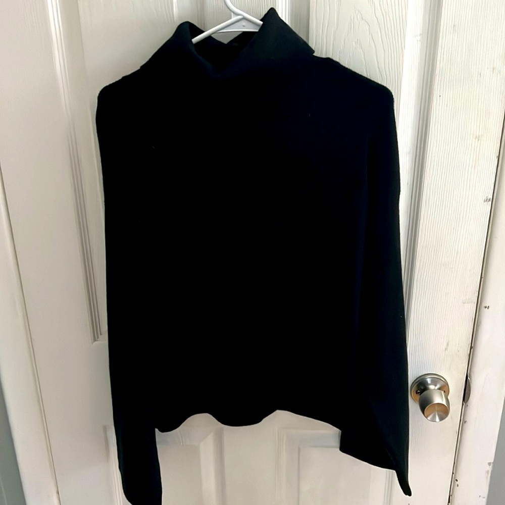 EVEREVE Black Turtleneck Pulloverr _ Women’s L NWT